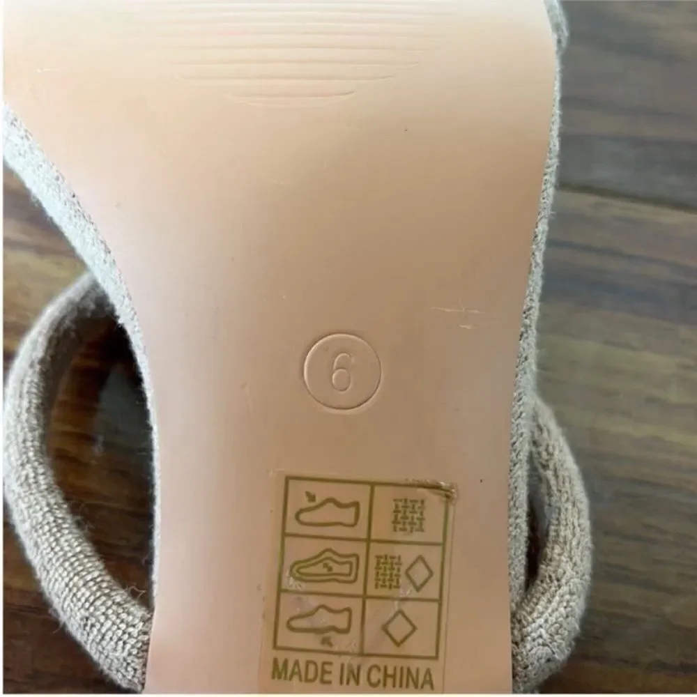 NWOT Pretty Little Thing Slide Square Toe Strappy Heels